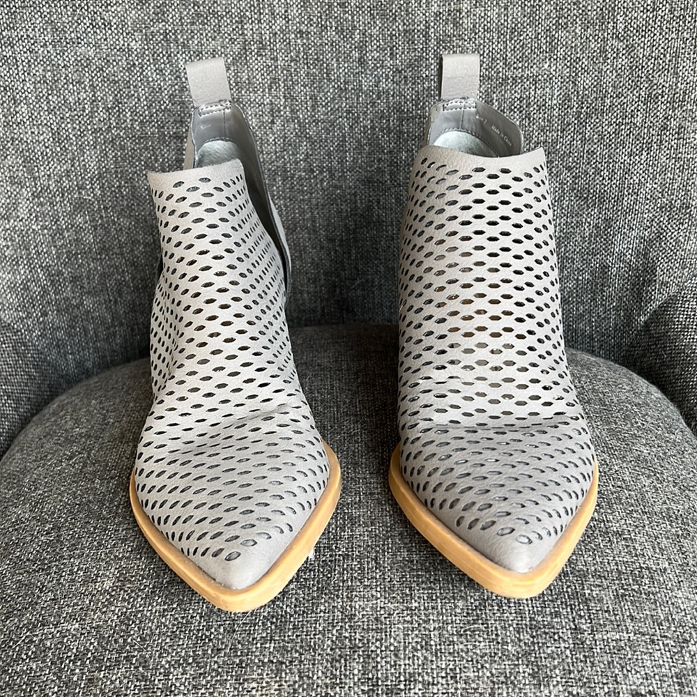 Dolce Vita Grey Shoes